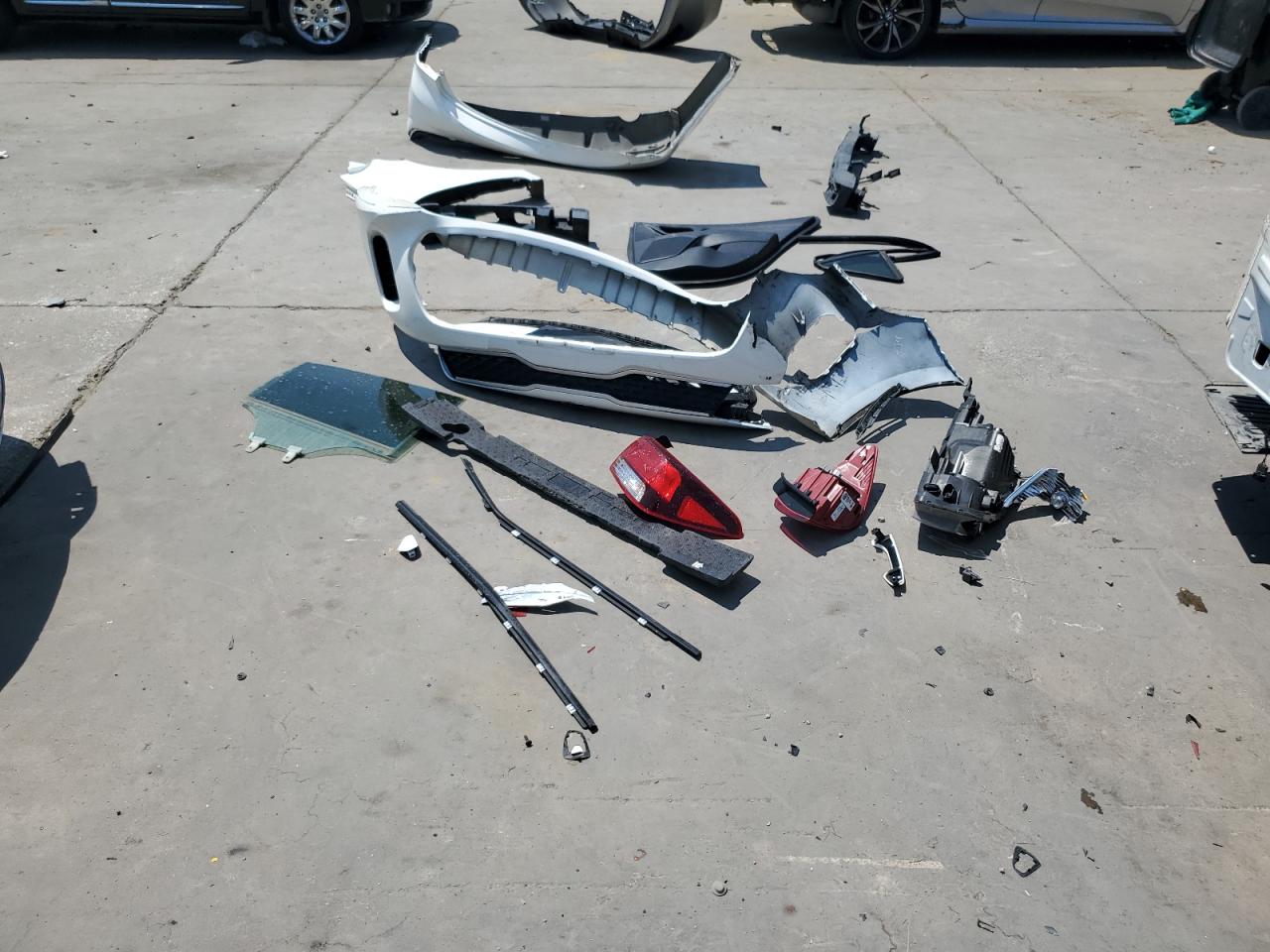 2019 KIA Rio VIN 3KPA24AB0KE233294 Copart auction photo, all over damage thumbnail 12