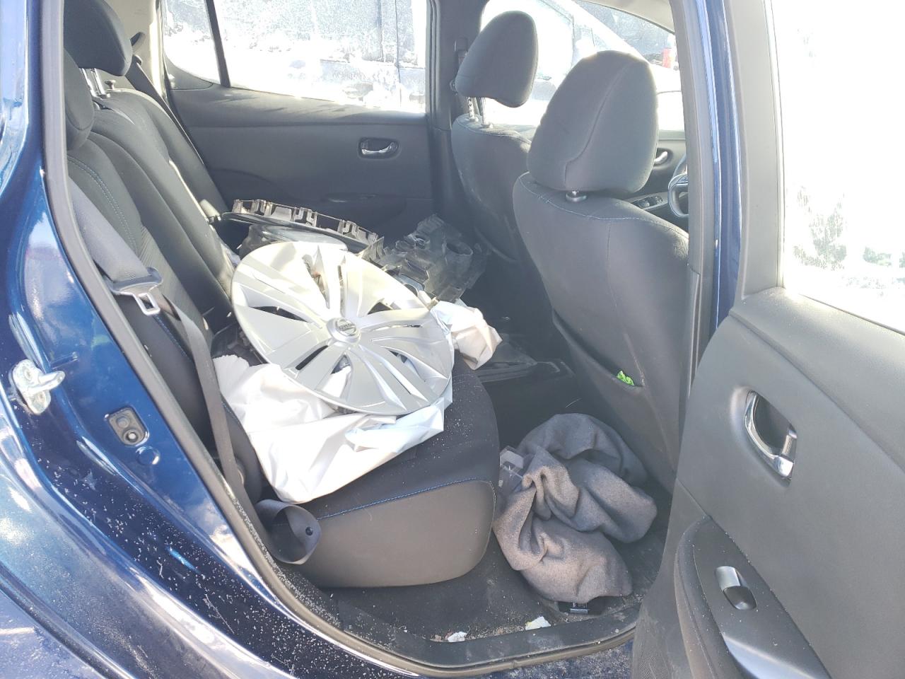 2018 Nissan Leaf VIN 1N4AZ1CP0JC315508 Copart auction photo, front end damage thumbnail 11
