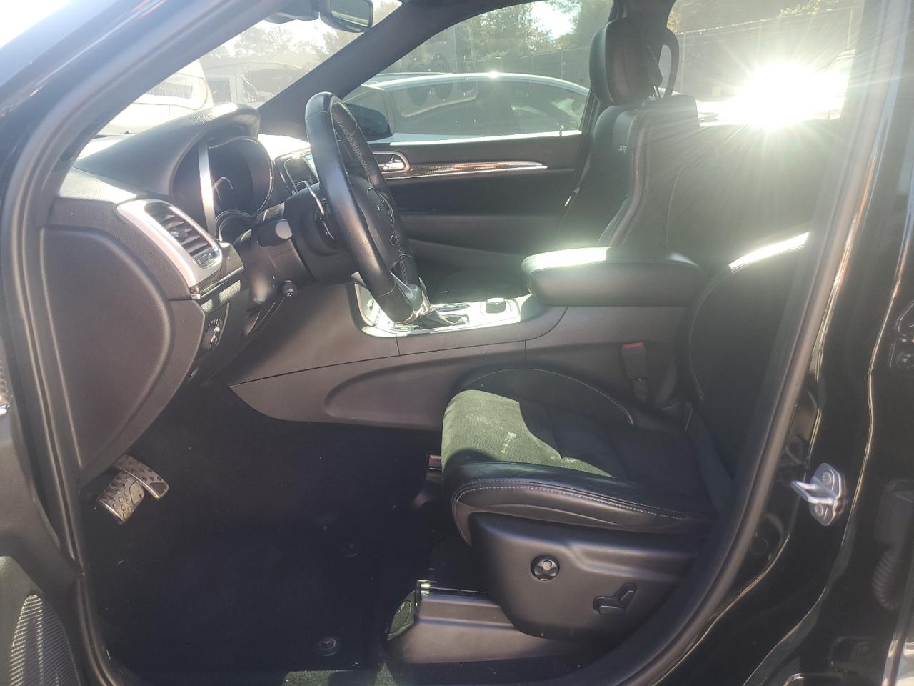 2019 Jeep Grand Cherokee VIN 1C4RJFDJ1KC750759 Copart auction photo, minor dent/scratches / vandalism damage thumbnail 7