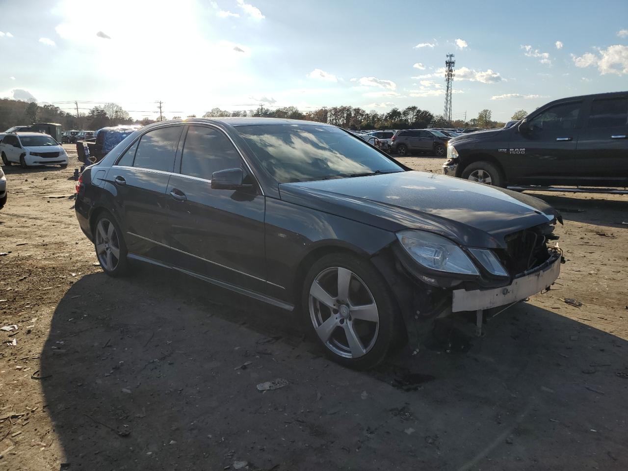 2010 Mercedes-Benz E-klasse VIN WDDHF5GB1AA099354 Copart auction photo, front end damage thumbnail 4