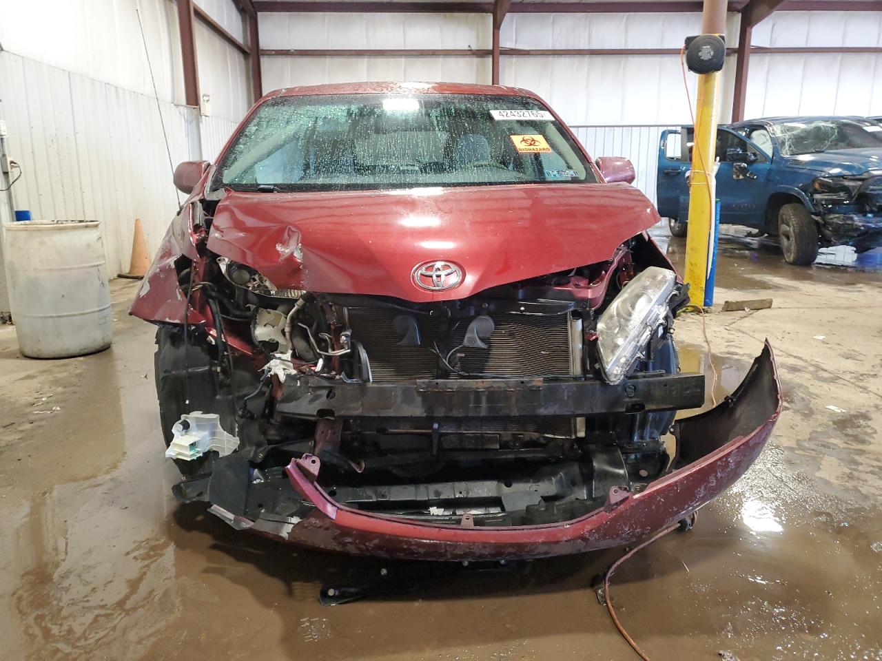 2013 Toyota Sienna VIN 5TDKK3DC3DS365896 Copart auction photo, front end damage thumbnail 5
