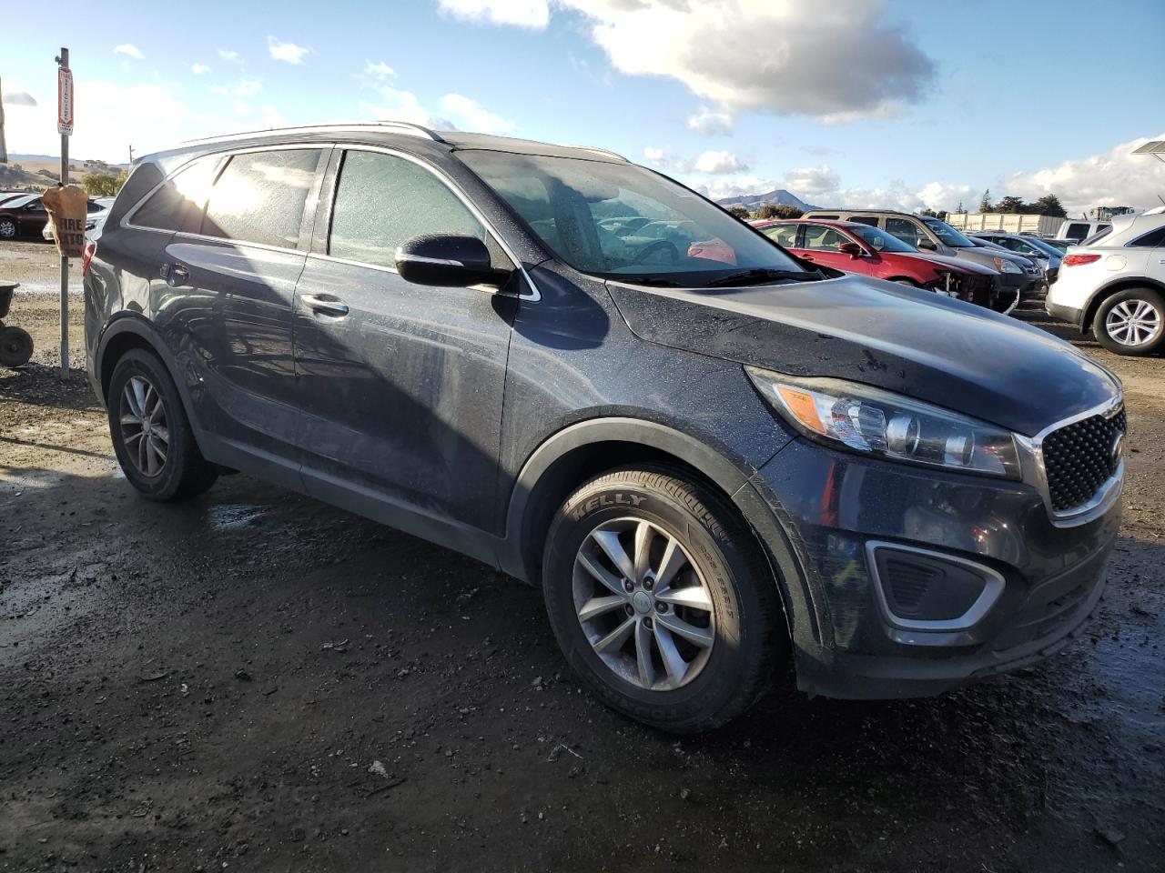 2016 KIA Sorento VIN 5XYPG4A37GG017974 Copart auction photo, mechanical / rear end damage thumbnail 4
