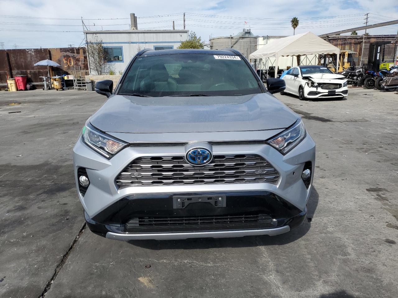 2019 Toyota RAV 4 VIN JTMEWRFV2KJ019318 Copart auction photo, rear end damage thumbnail 5