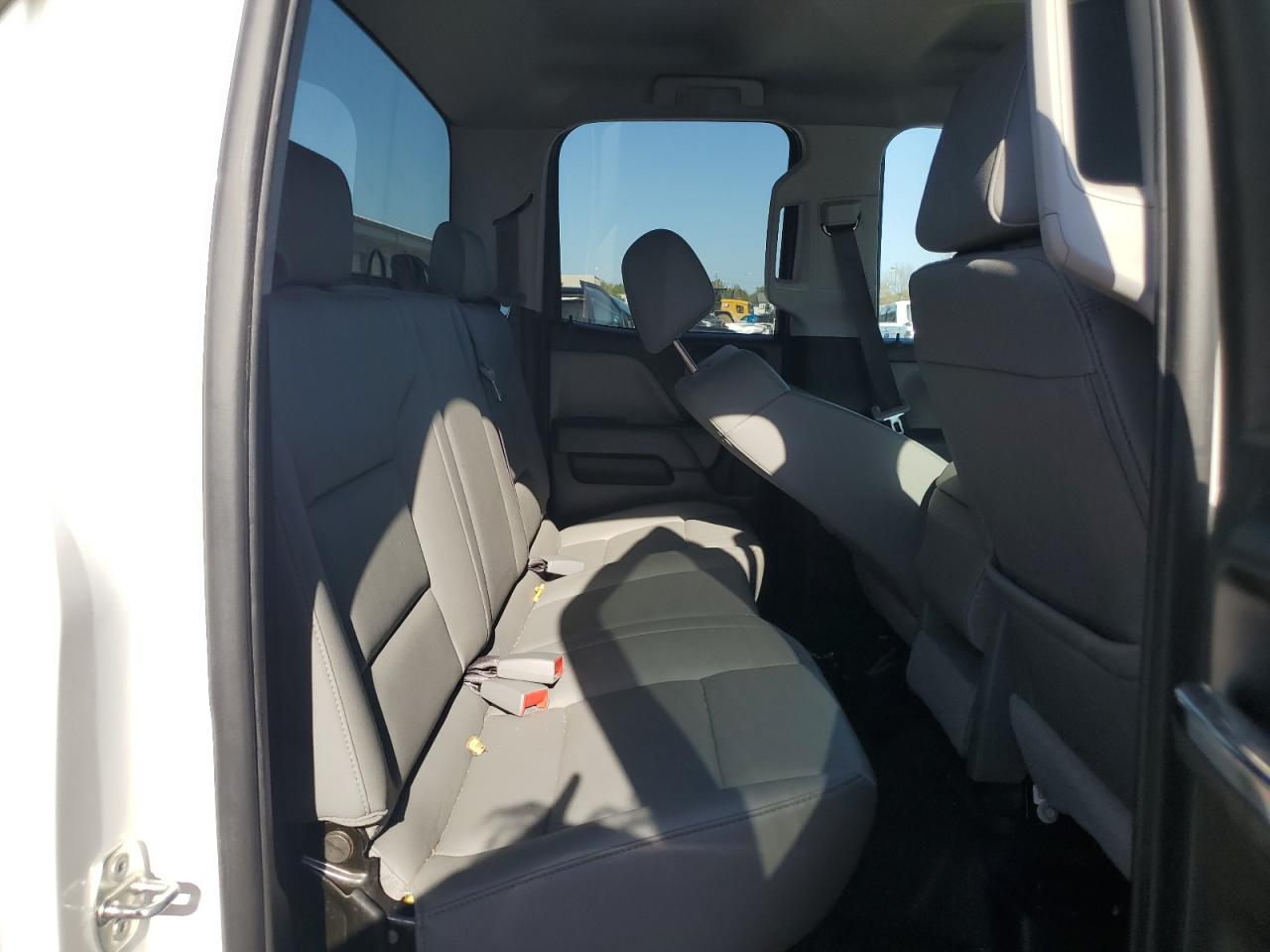 2017 Chevrolet Silverado VIN 1GC2KUEY5HZ344634 Copart auction photo, front end damage thumbnail 10
