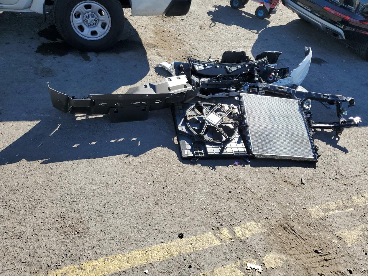 2024 Nissan Navara (Frontier) VIN 1N6ED1EJ0RN643477 Copart auction photo, front end / partial repair damage thumbnail 12
