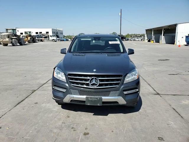 2012 Mercedes-Benz M-klasse VIN 4JGDA5HB8CA064895 Copart auction photo, side / front end damage thumbnail 12