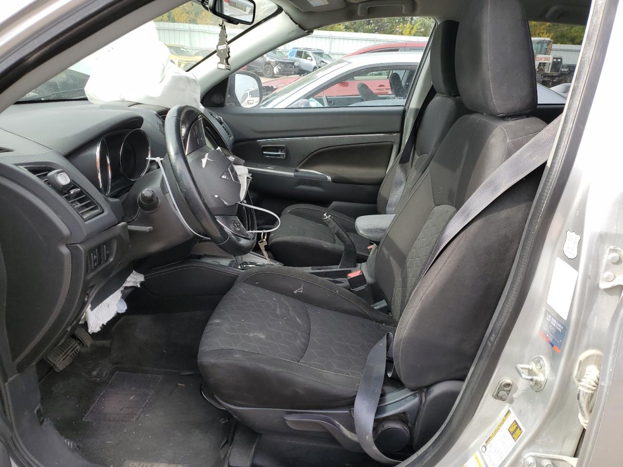 2021 Mitsubishi Outlander VIN JA4APVAU4MU013986 Copart auction photo, front end / minor dent/scratches damage thumbnail 7