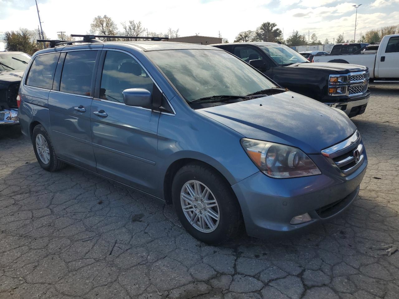 2007 Honda Odyssey VIN 5FNRL38877B033597 Copart auction photo, side damage thumbnail 4