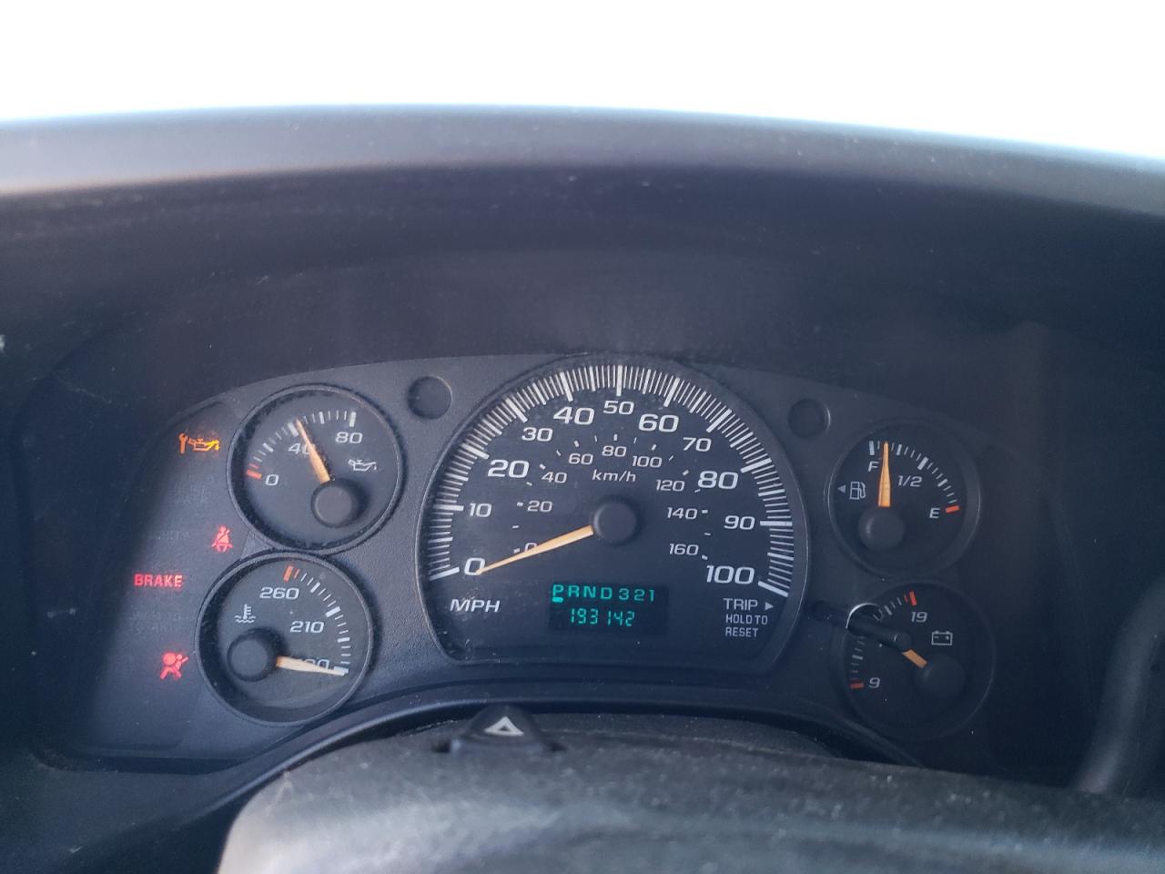 2005 Chevrolet Express VIN 1GCFG15X251254358 Copart auction photo, front end / side damage thumbnail 9