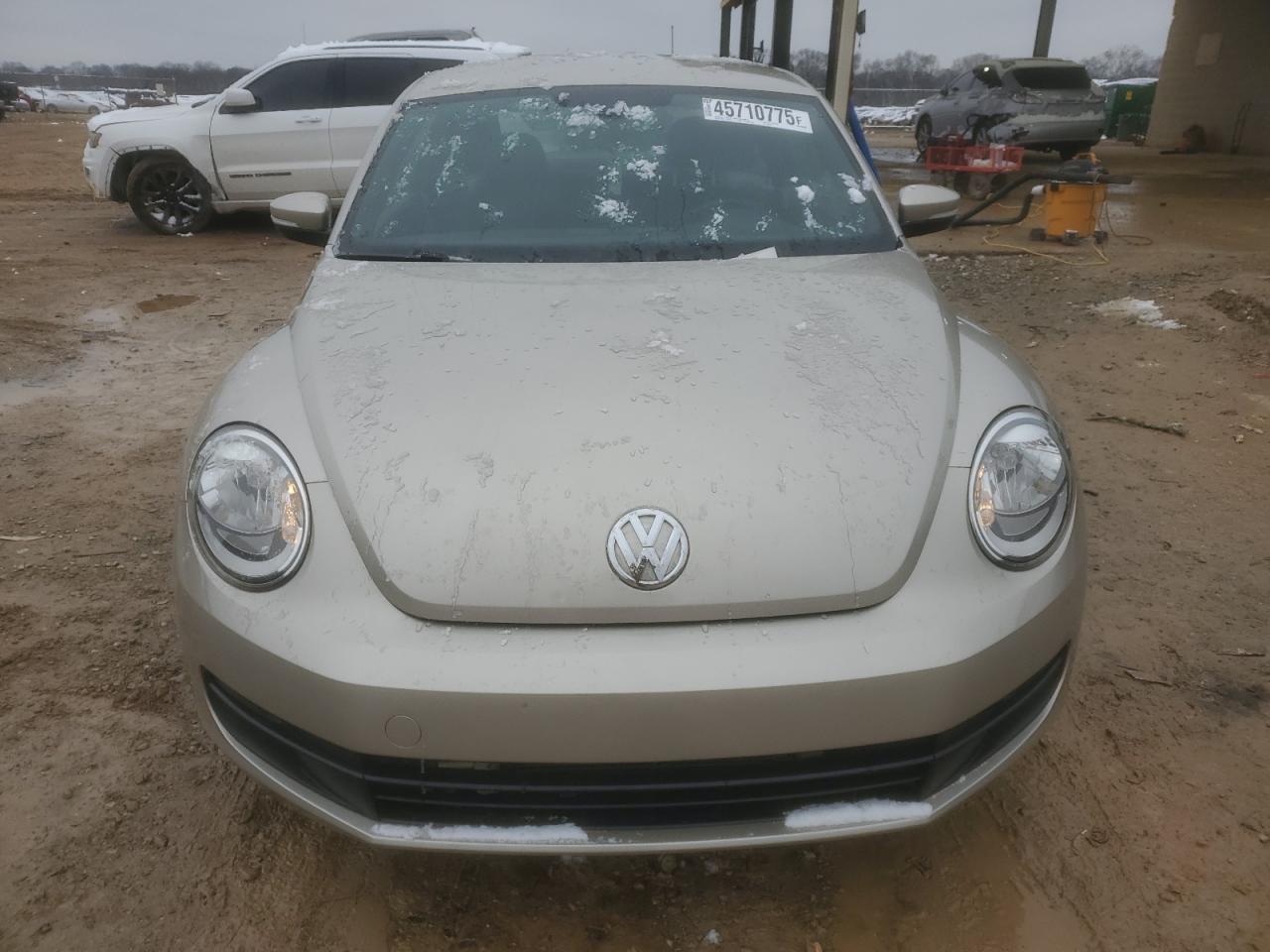 2016 Volkswagen Beetle VIN 3VWJ17AT8GM604323 Copart auction photo, side / rear end damage thumbnail 5