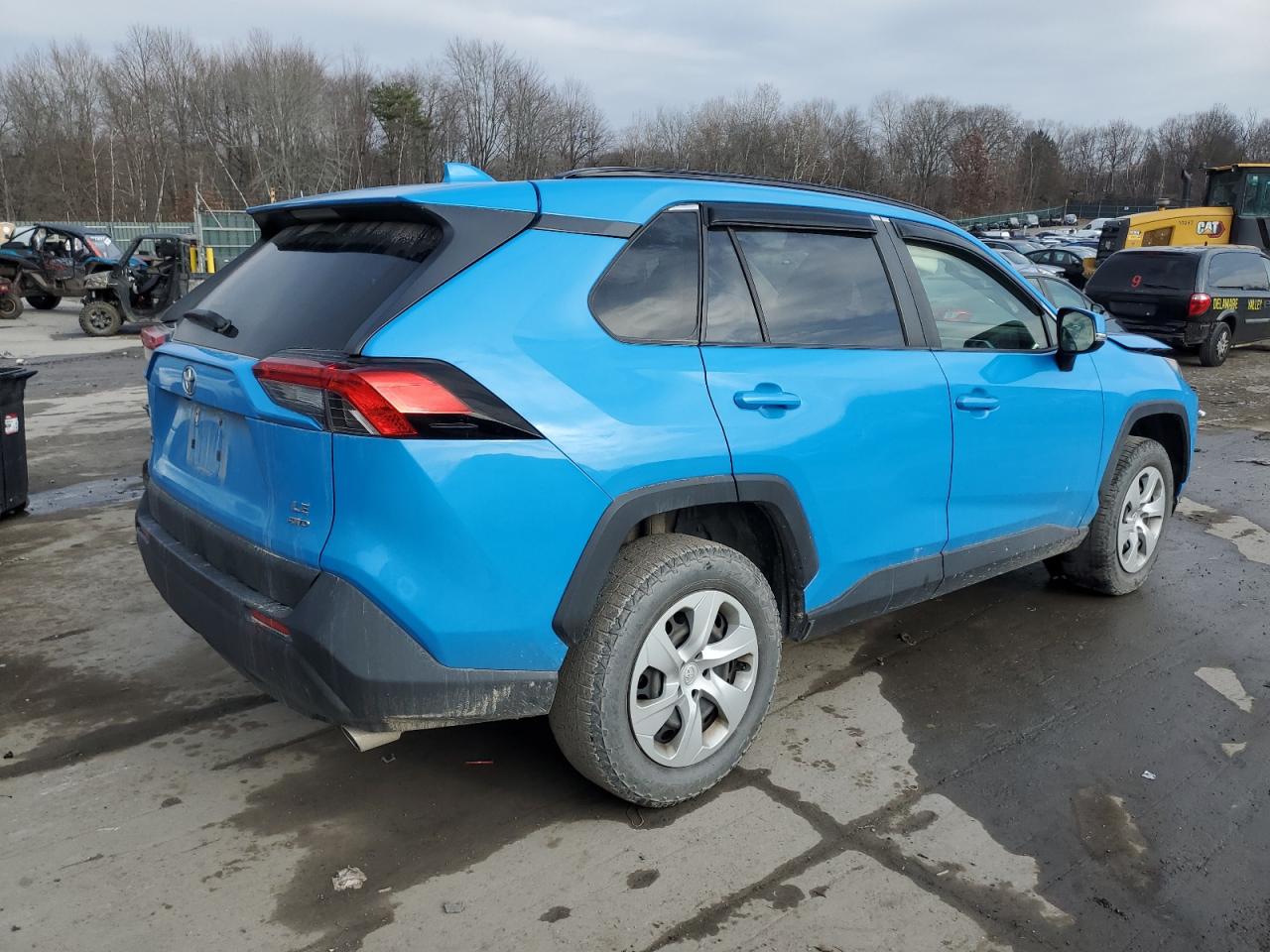 2019 Toyota RAV 4 VIN JTMG1RFV3KJ004382 Copart auction photo, front end / side damage thumbnail 3