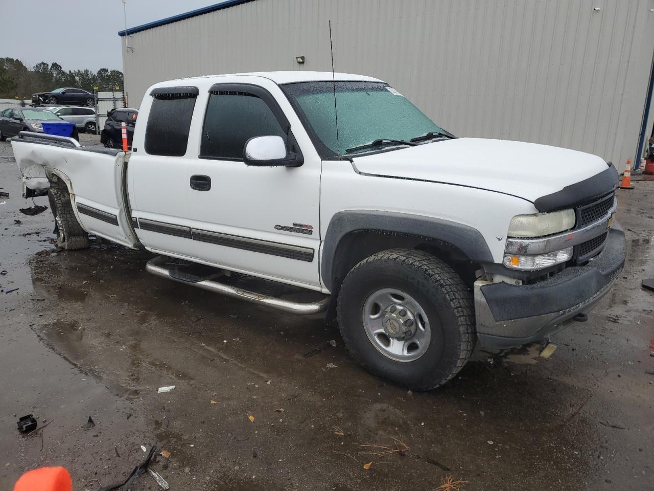 2001 Chevrolet Silverado VIN 1GCHC29171E346312 Copart auction photo, rear end / side damage thumbnail 4