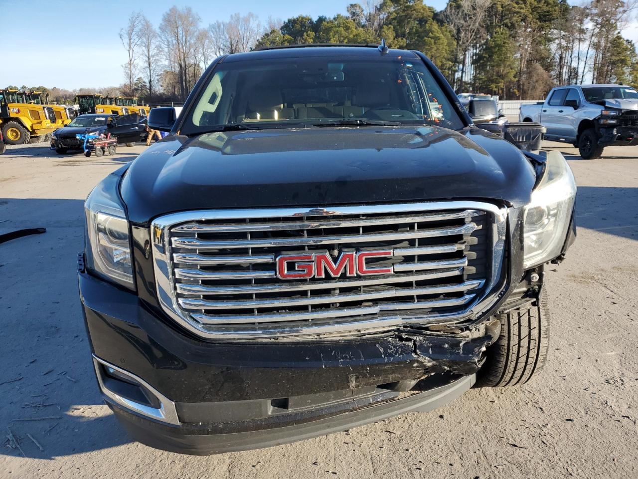 2019 GMC Yukon VIN 1GKS1GKC8KR149622 Copart auction photo, front end / side damage thumbnail 5