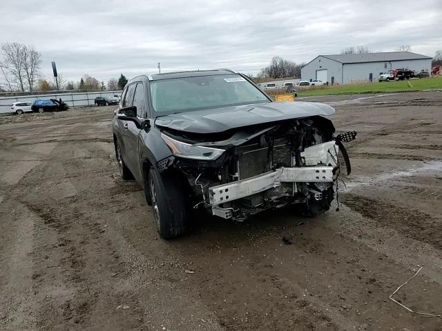2021 Toyota Highlander VIN 5TDGZRBH6MS127933 Copart auction photo, side / front end damage thumbnail 11
