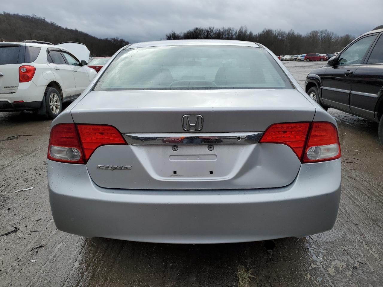 2010 Honda Civic VIN 19XFA1F30AE039257 Copart auction photo, all over damage thumbnail 6