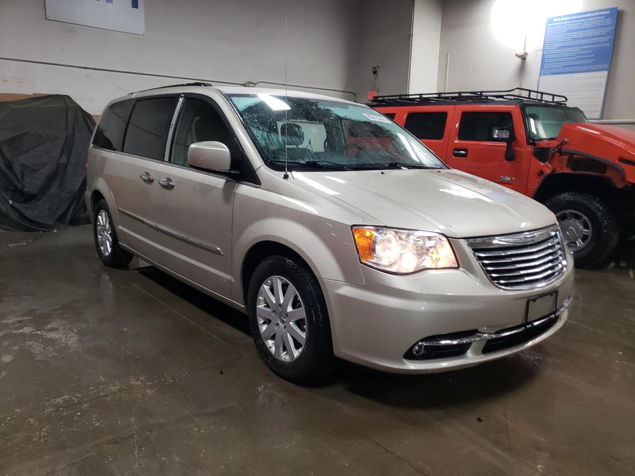 2014 Chrysler Town & Country VIN 2C4RC1BG1ER467309 Copart auction photo, side damage thumbnail 4