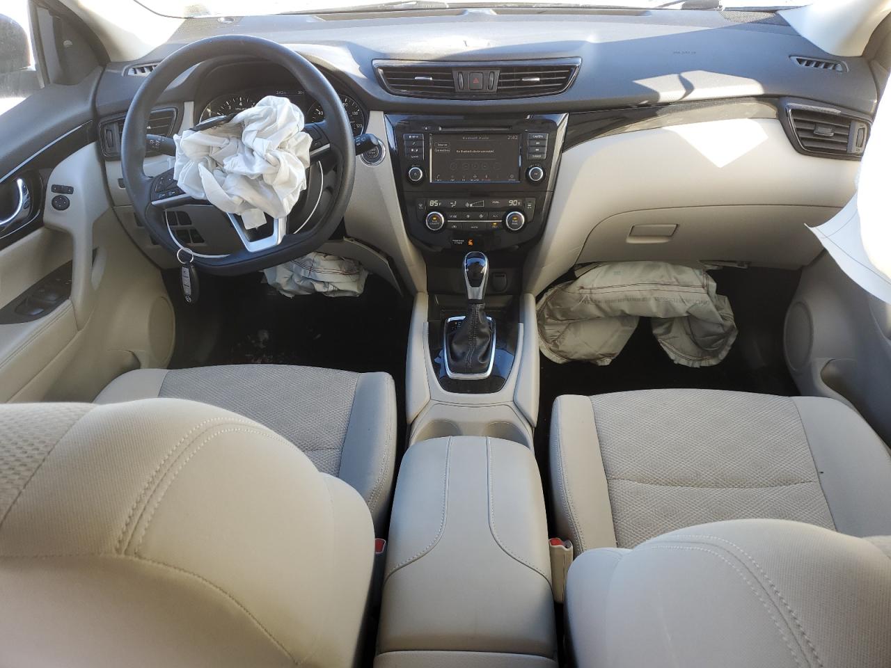 2020 Nissan Rogue VIN JN1BJ1CWXLW378102 Copart auction photo, front end / minor dent/scratches damage thumbnail 8