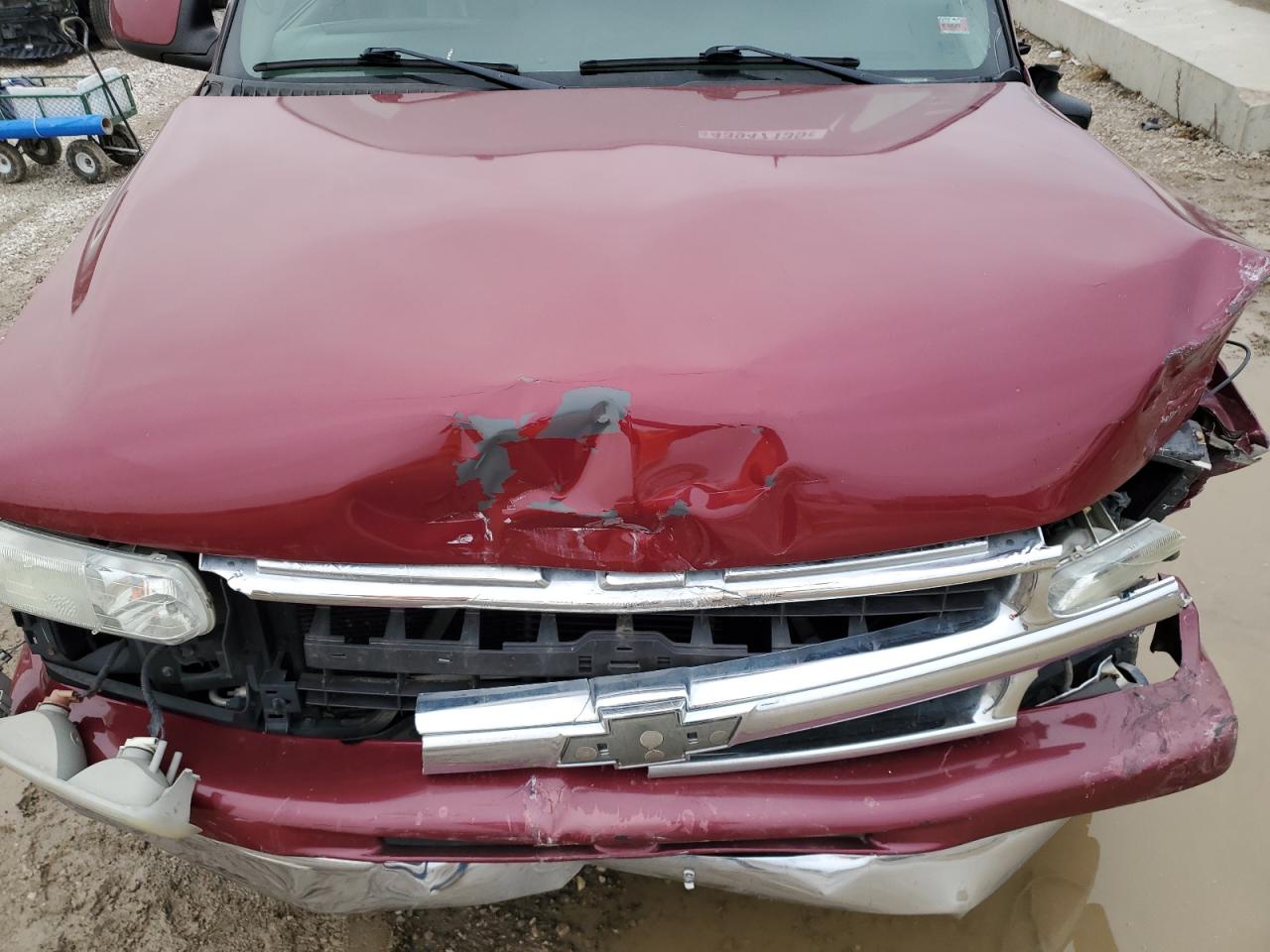 2004 Chevrolet Tahoe VIN 1GNEC13Z94R112009 Copart auction photo, front end damage thumbnail 12