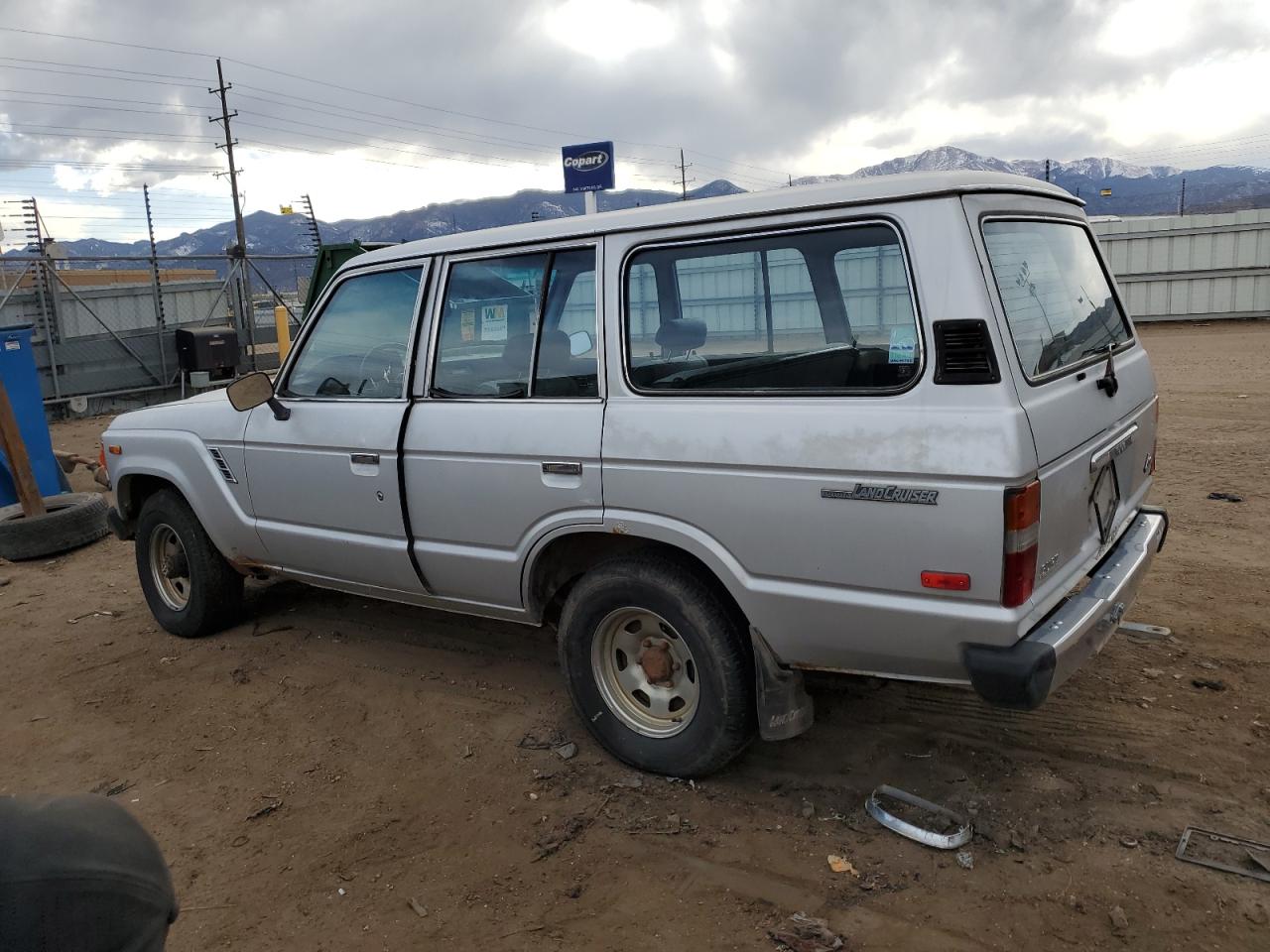 1987 Toyota Land Cruiser VIN JT3FJ60G5H1138179 Copart auction photo, front end / rear end damage thumbnail 2