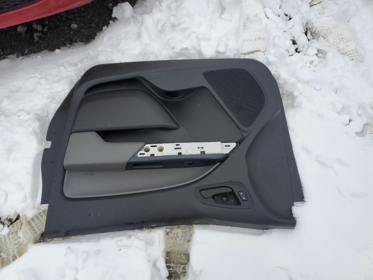2015 Chevrolet Colorado VIN 1GCHSAEA9F1210698 Copart auction photo, side / front end damage thumbnail 12