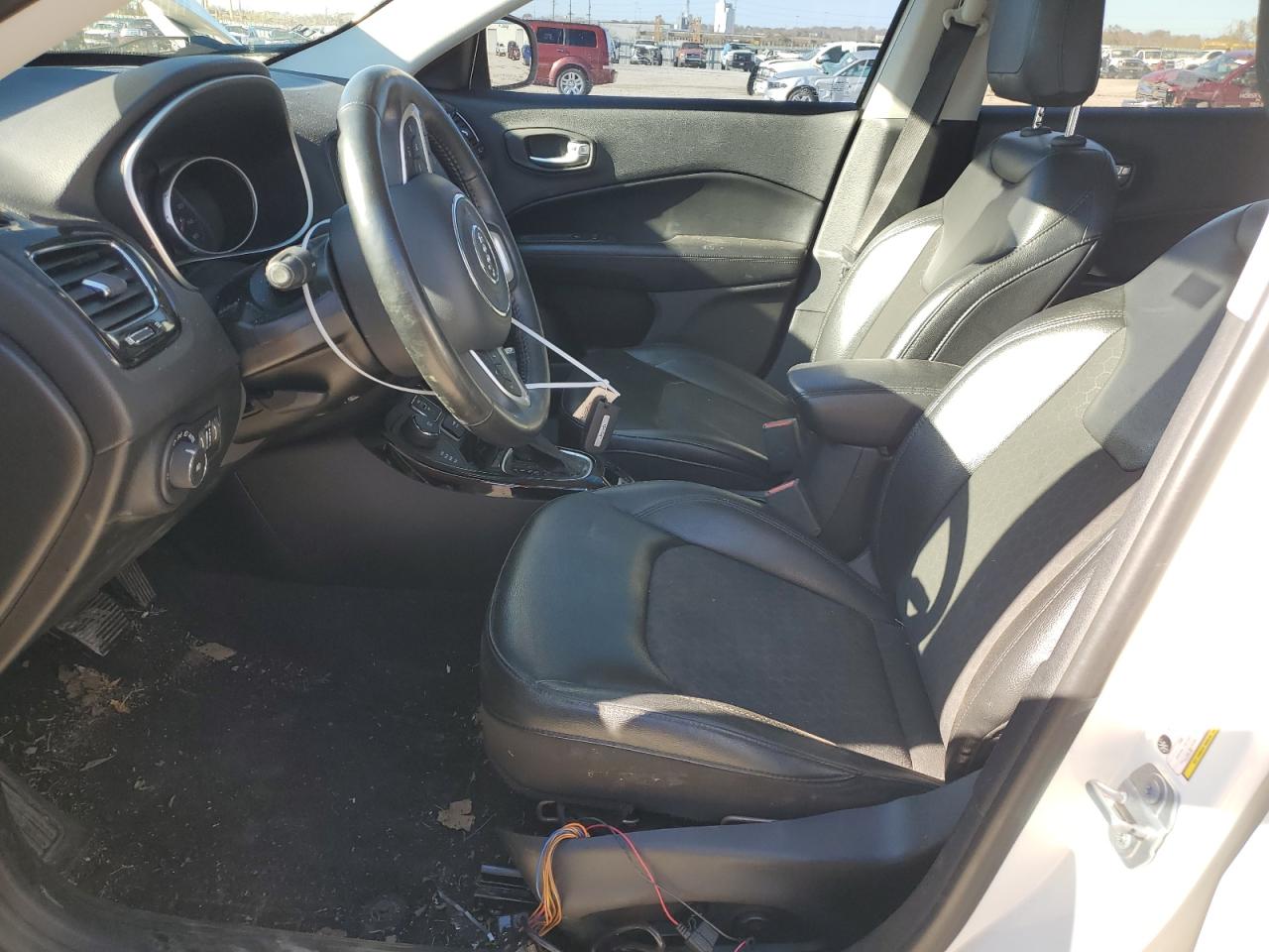 2018 Jeep Compass VIN 3C4NJDBB4JT433575 Copart auction photo, vandalism / side damage thumbnail 7