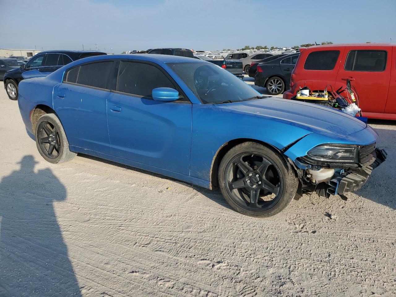 2019 Dodge Charger VIN 2C3CDXBG5KH678492 Copart auction photo, front end damage thumbnail 4