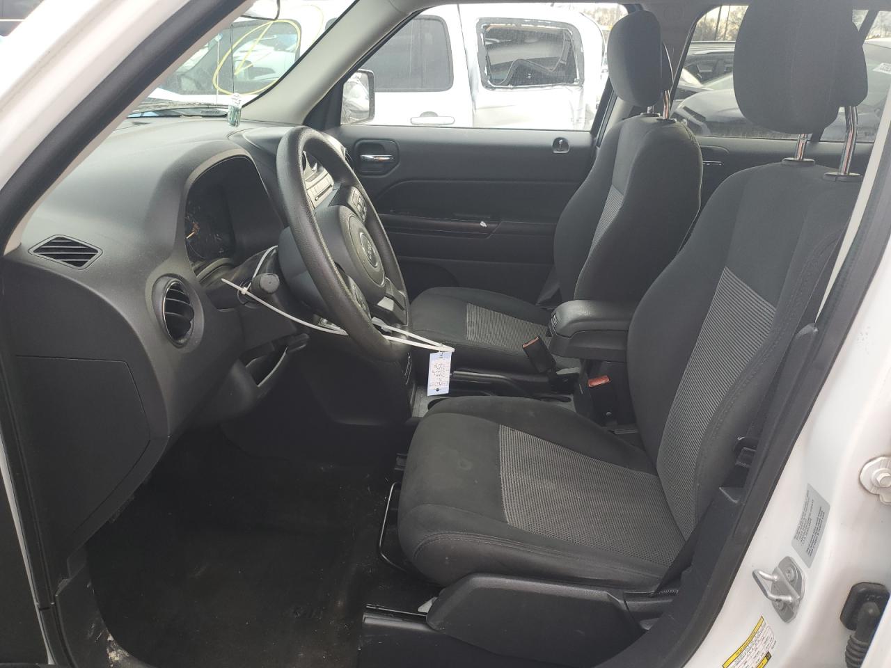 2015 Jeep Liberty (Patriot) VIN 1C4NJRBB5FD411675 Copart auction photo, front end damage thumbnail 7