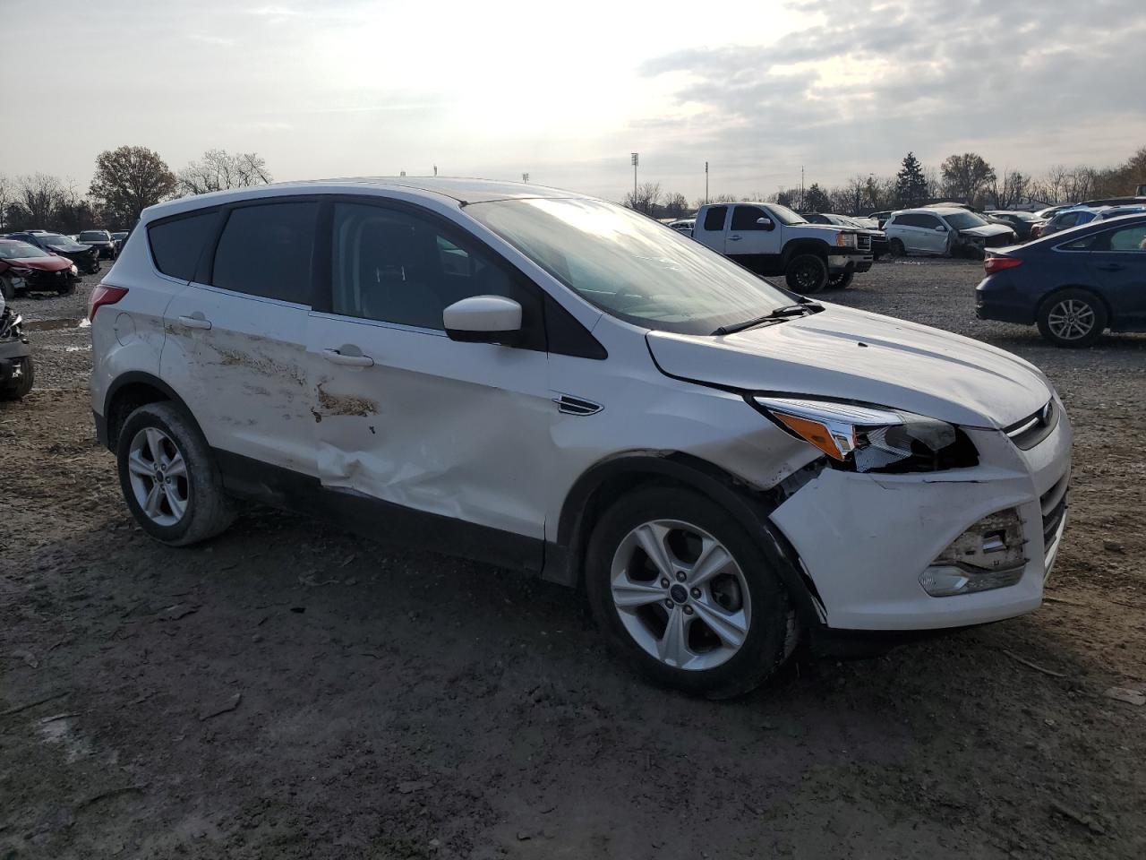 2015 Ford Escape VIN 1FMCU9G90FUB17794 Copart auction photo, front end / side damage thumbnail 4