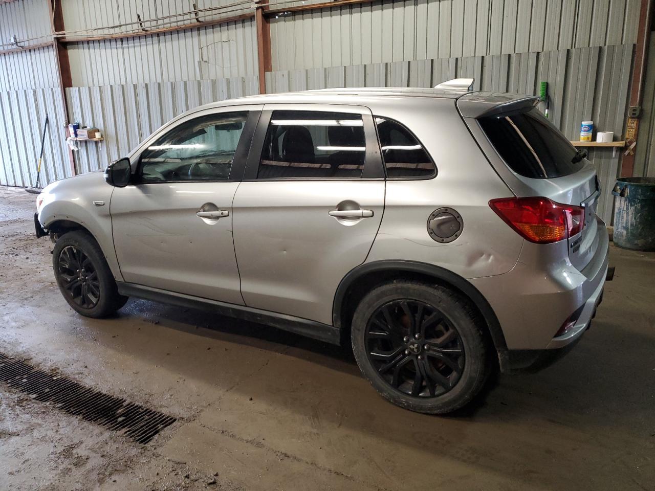 2018 Mitsubishi Outlander VIN JA4AR3AU1JU003913 Copart auction photo, front end / side damage thumbnail 2