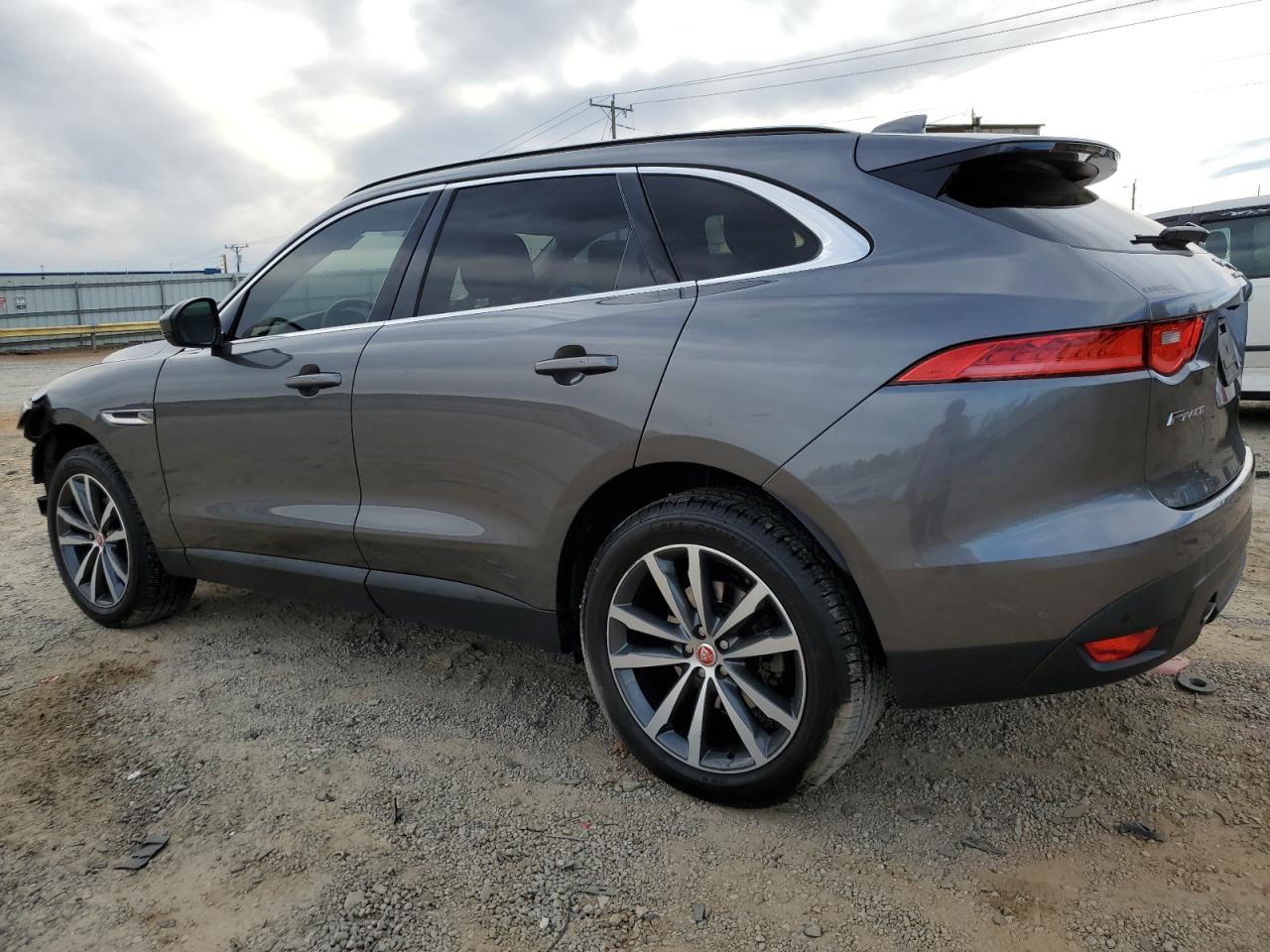 2018 Jaguar F-Pace VIN SADCK2FX2JA262769 Copart auction photo, front end / undercarriage damage thumbnail 2