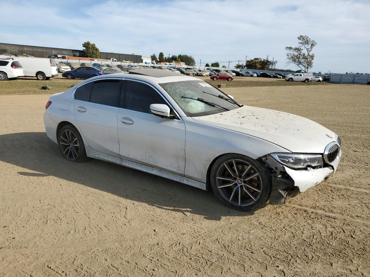 2020 BMW 3er VIN WBA5R1C05LFJ05290 Copart auction photo, undercarriage / front end damage thumbnail 4