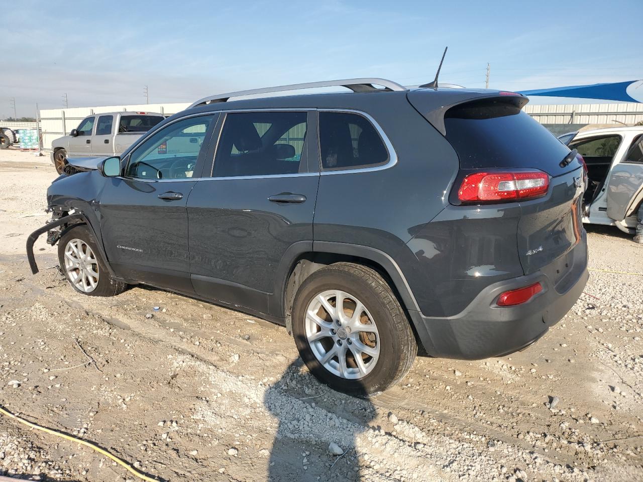 2018 Jeep Grand Cherokee VIN 1C4PJMLB9JD581301 Copart auction photo, front end damage thumbnail 2