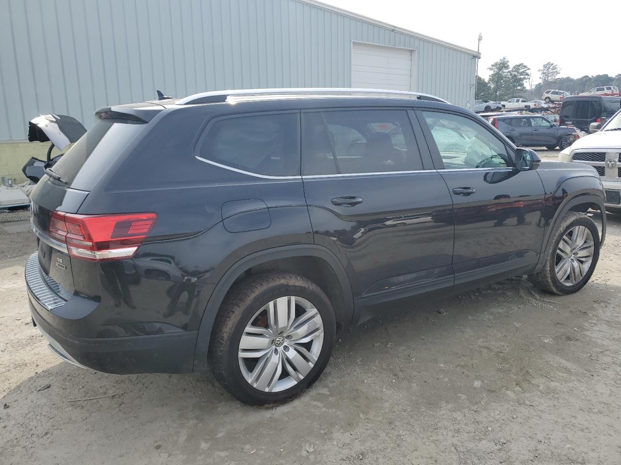 2019 Volkswagen Atlas VIN 1V2UR2CA7KC595615 Copart auction photo, front end / minor dent/scratches damage thumbnail 3