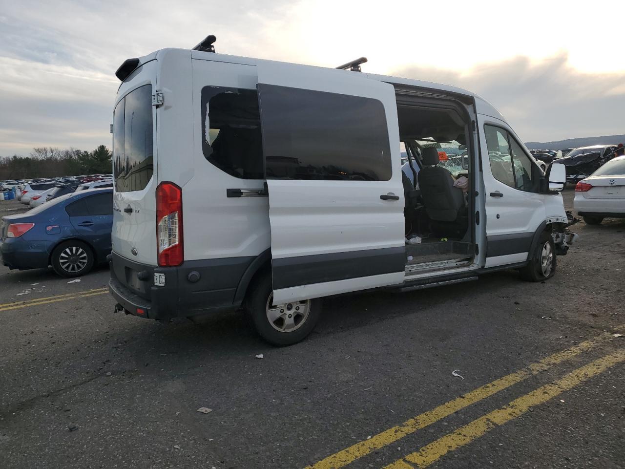 2018 Ford Transit VIN 1FBAX2CG7JKA80945 Copart auction photo, front end damage thumbnail 3