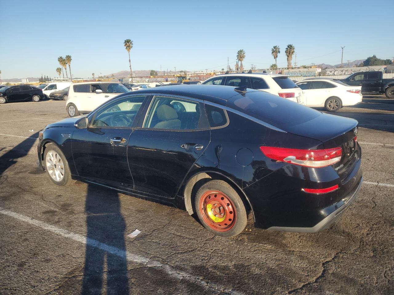 2019 KIA Optima VIN 5XXGT4L36KG349264 Copart auction photo, front end / side damage thumbnail 2