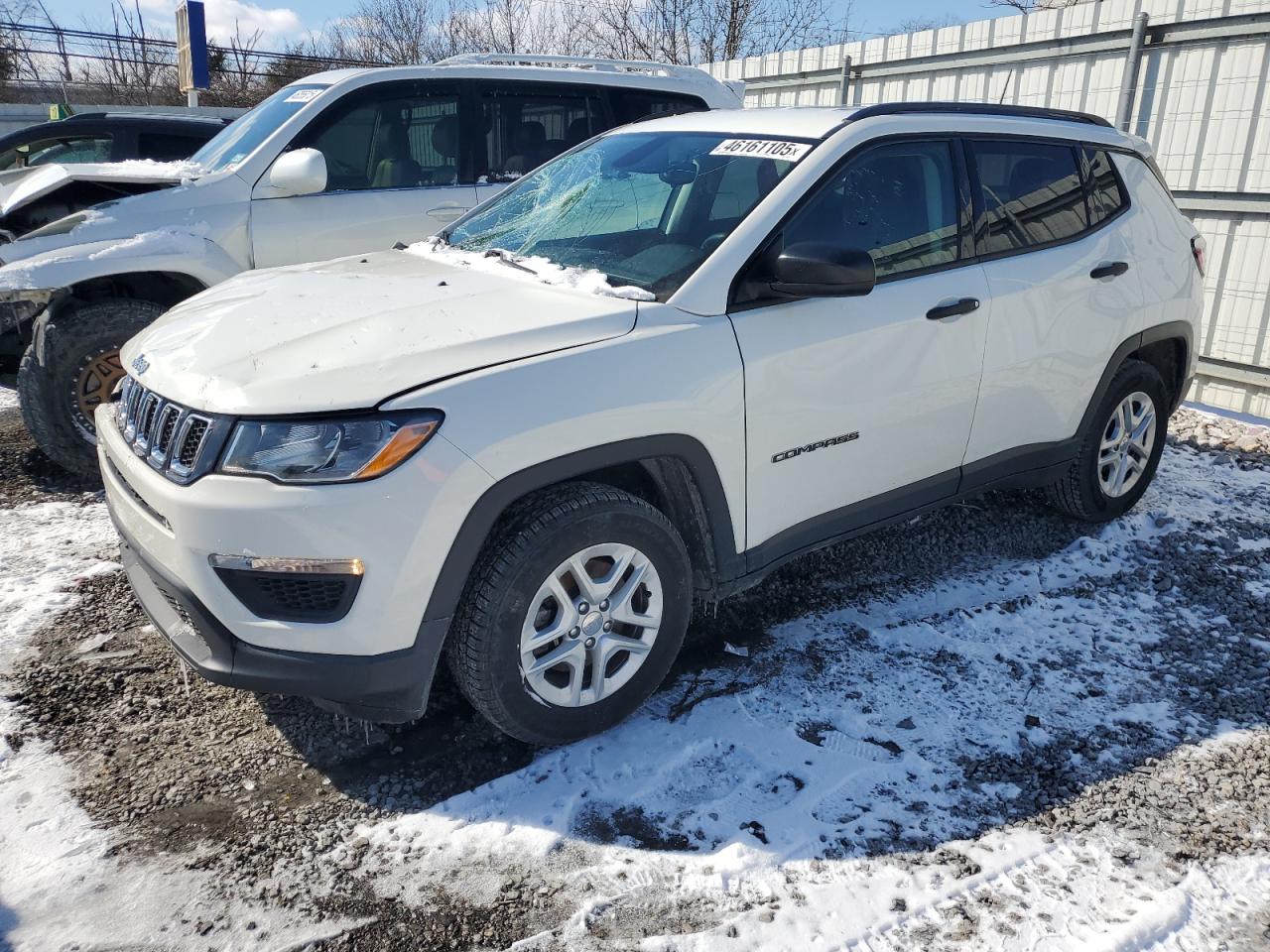 2018 Jeep Compass VIN 3C4NJCAB3JT193575
