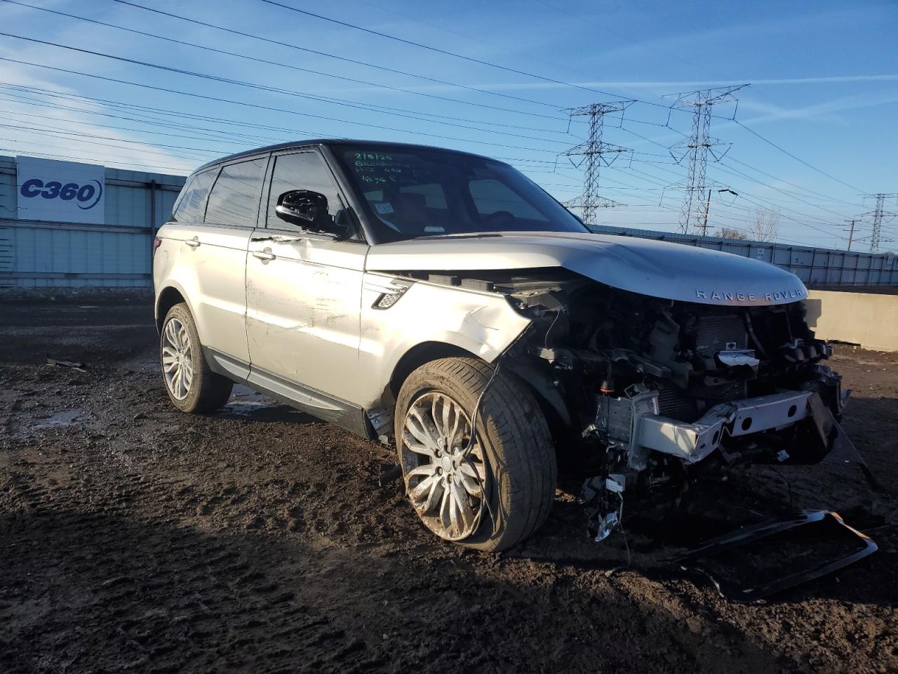 2017 Land Rover Range Rover VIN SALWR2FV3HA164016 Copart auction photo, front end / side damage thumbnail 4