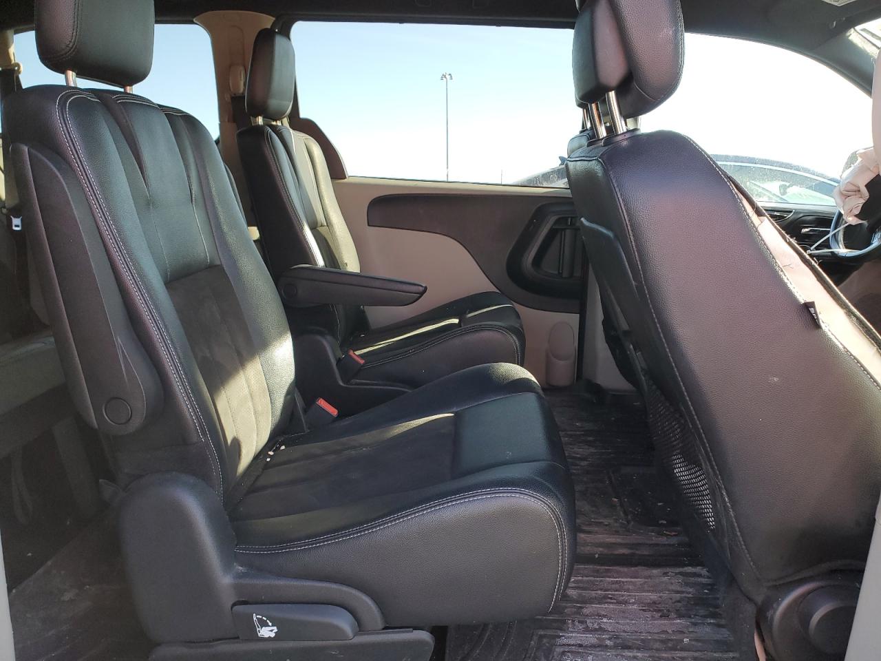 2019 Dodge Caravan VIN 2C4RDGCG1KR765370 Copart auction photo, front end / side damage thumbnail 11