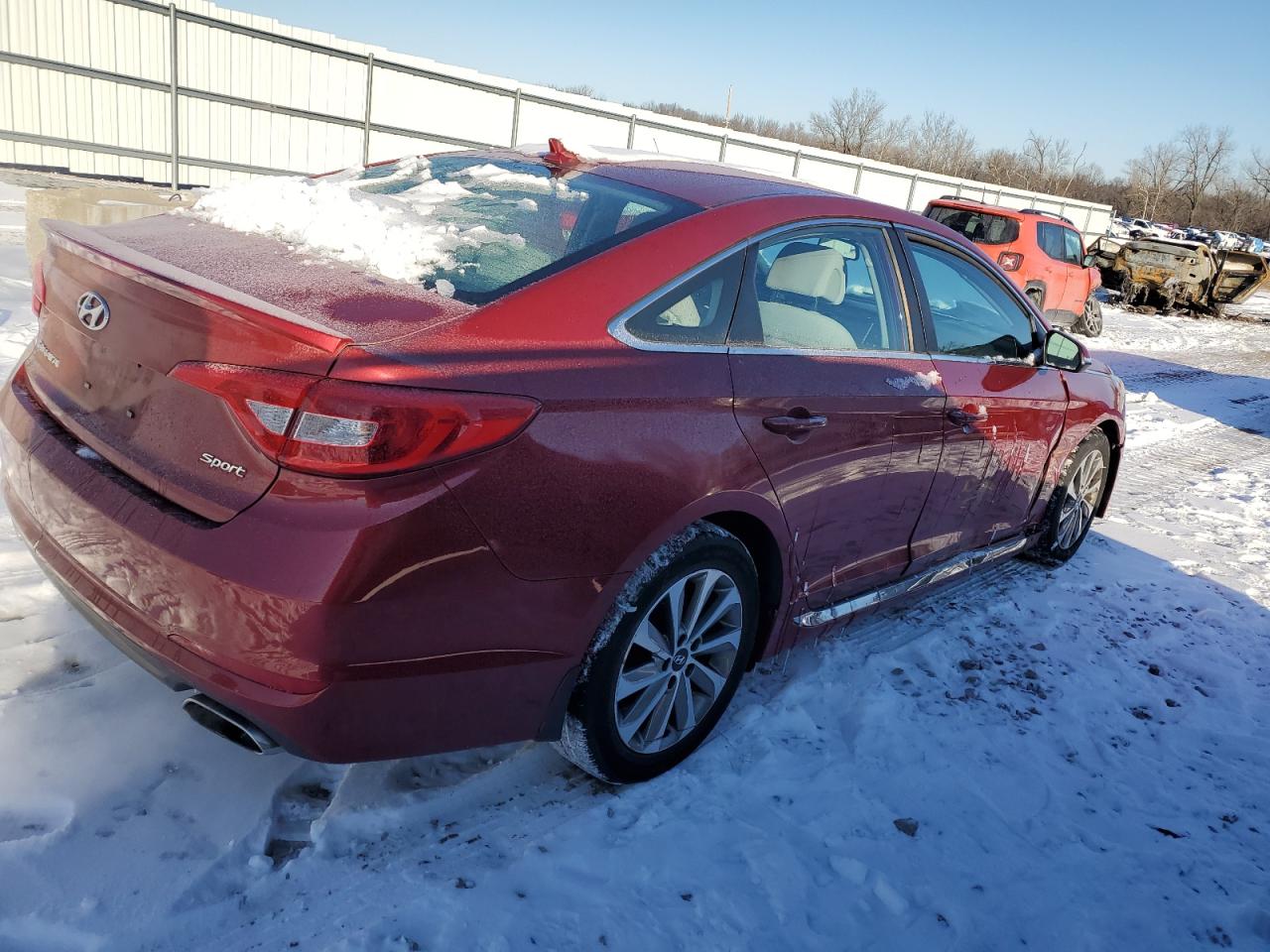2016 Hyundai Sonata VIN 5NPE34AF6GH311436 Copart auction photo, front end / side damage thumbnail 3