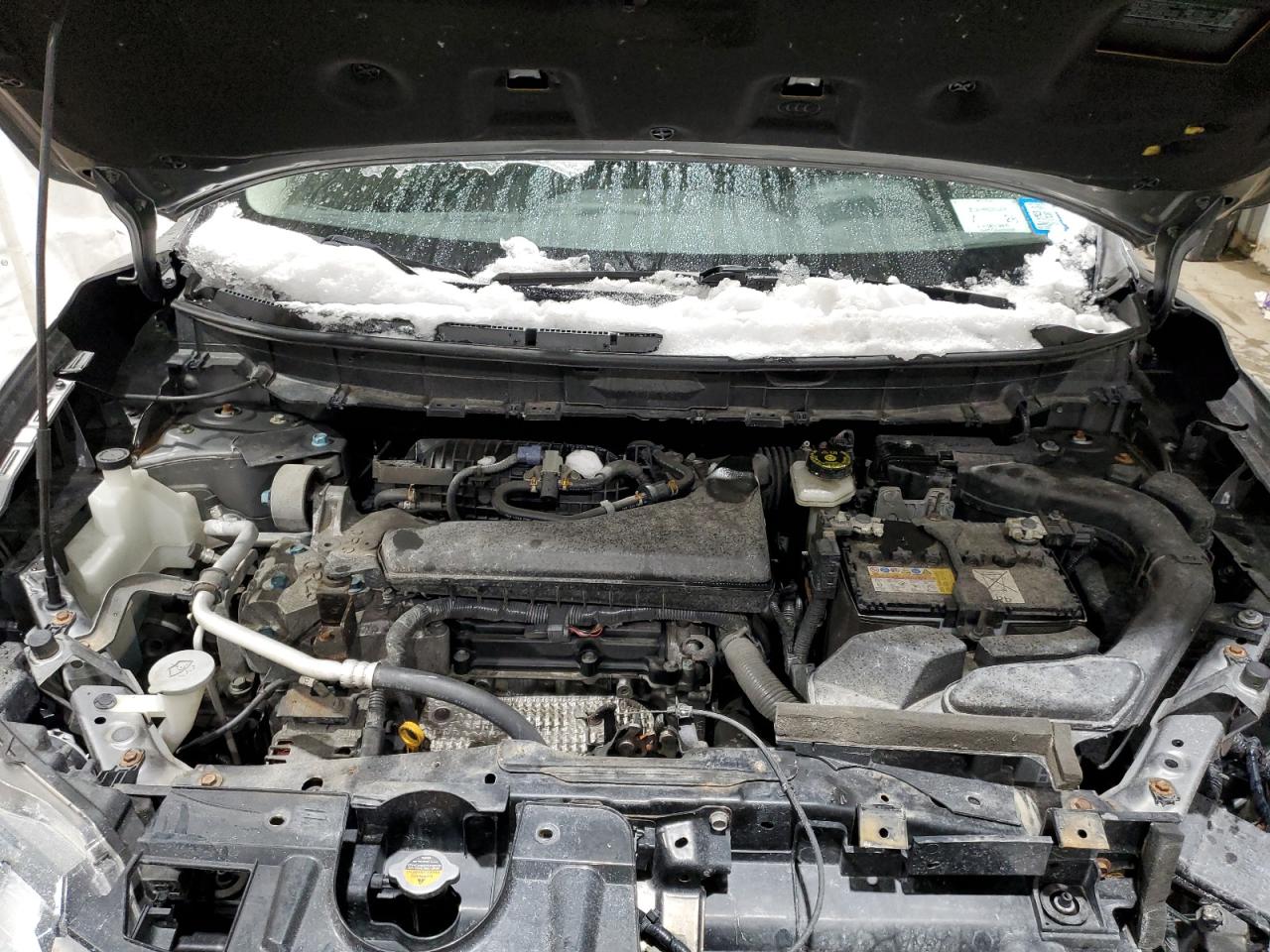 2017 Nissan Rogue VIN JN8AT2MV5HW263076 Copart auction photo, side / front end damage thumbnail 12