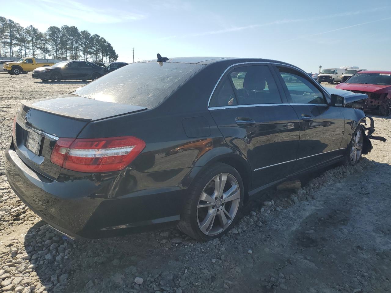 2013 Mercedes-Benz E-klasse VIN WDDHF5KB0DA737167 Copart auction photo, front end damage thumbnail 3