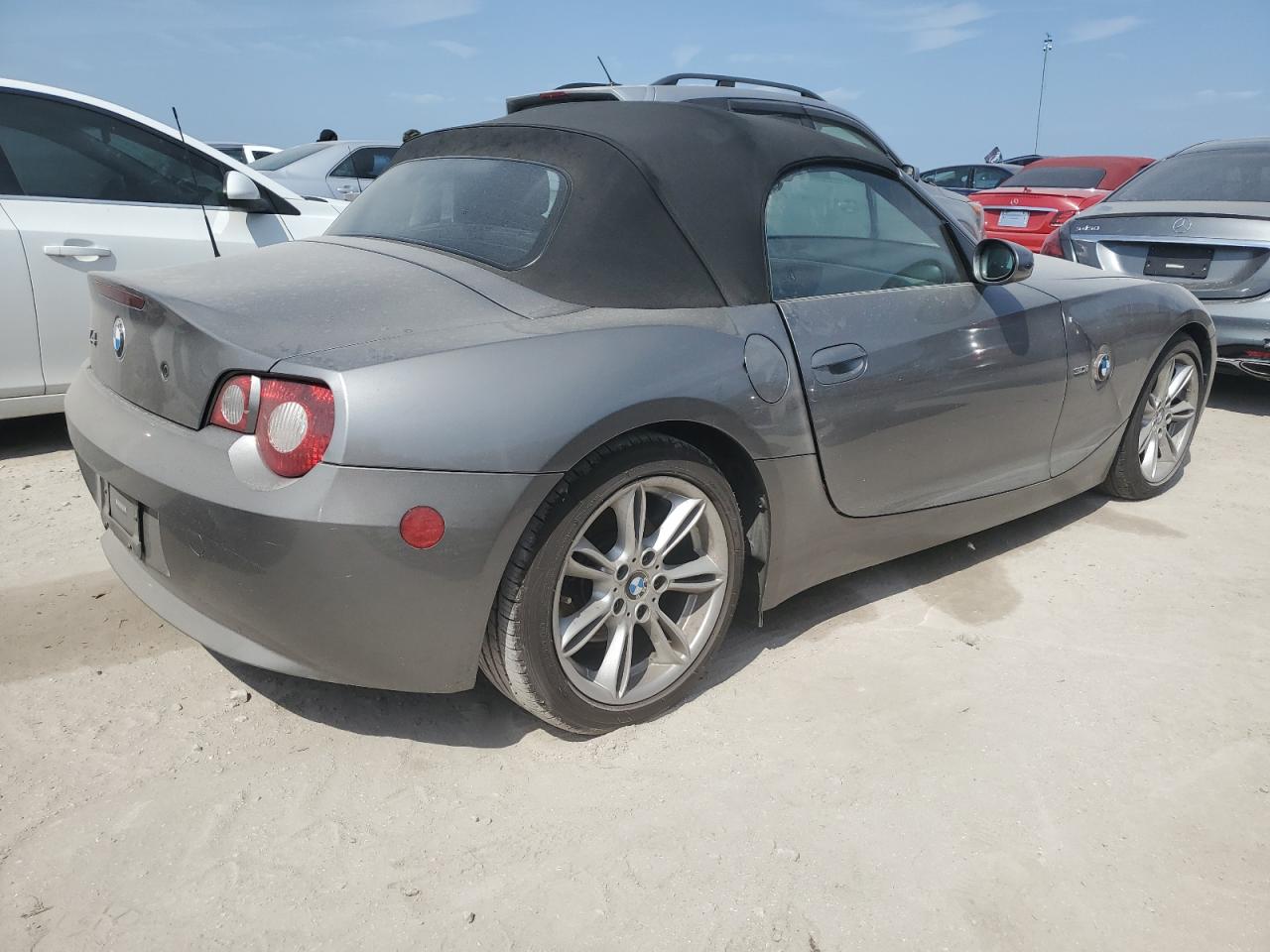 2005 BMW Z4 VIN 4USBT53505LT28927 Copart auction photo, water/flood damage thumbnail 3
