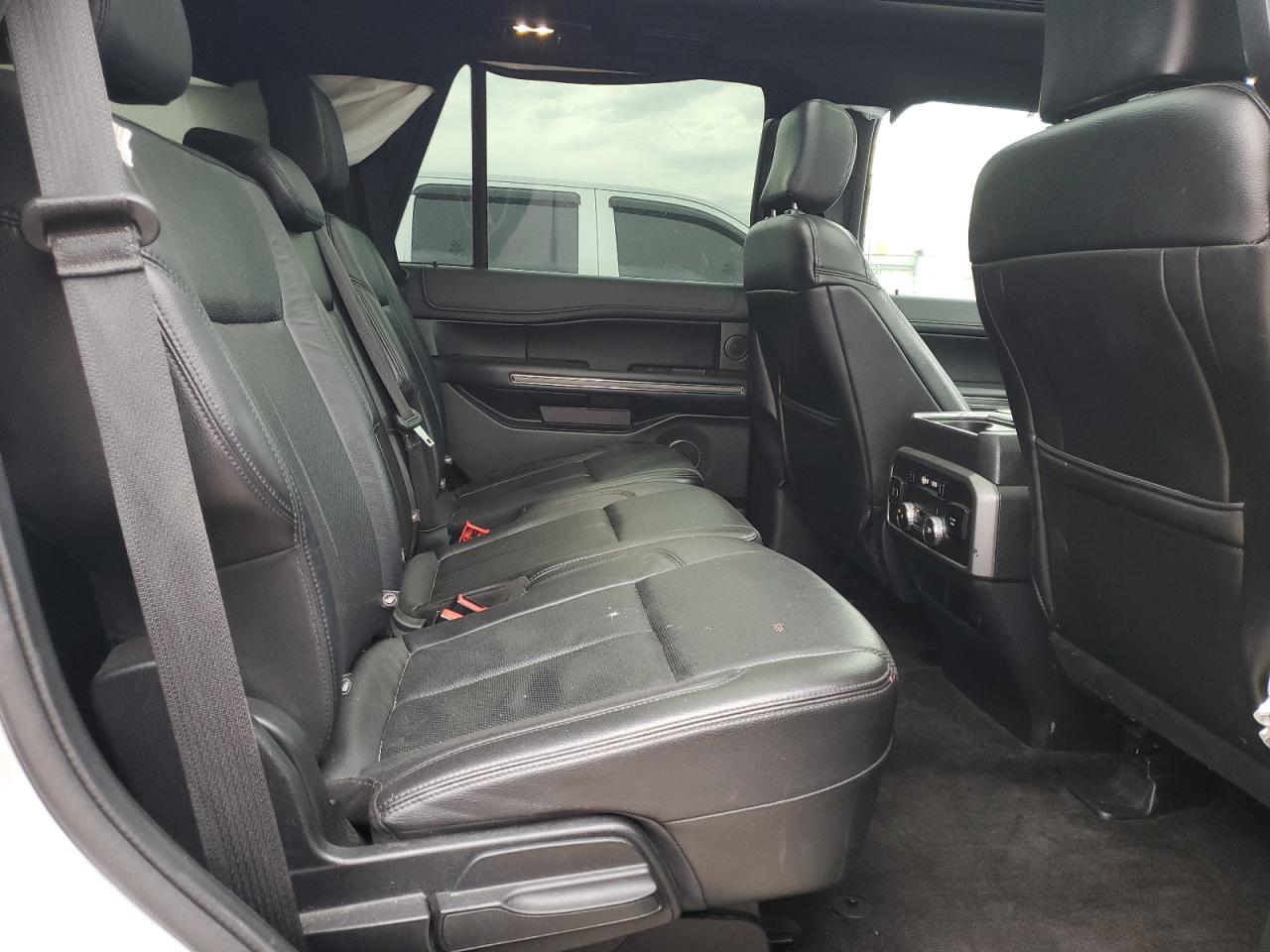 2018 Ford Expedition VIN 1FMJU1HT2JEA25849 Copart auction photo, front end / side damage thumbnail 10