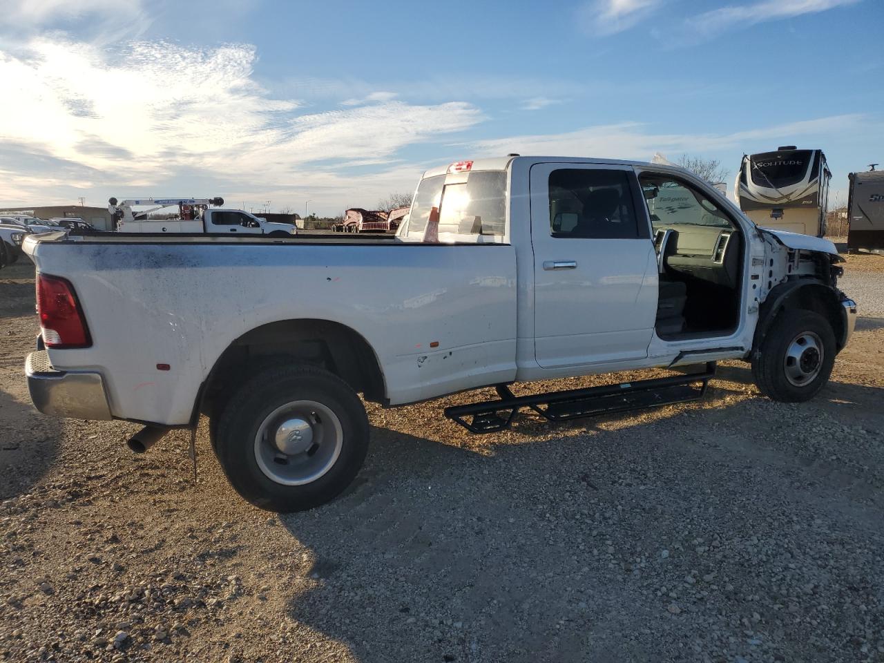 2012 Dodge RAM VIN 3C63DRHL9CG328416 Copart auction photo, side / front end damage thumbnail 3