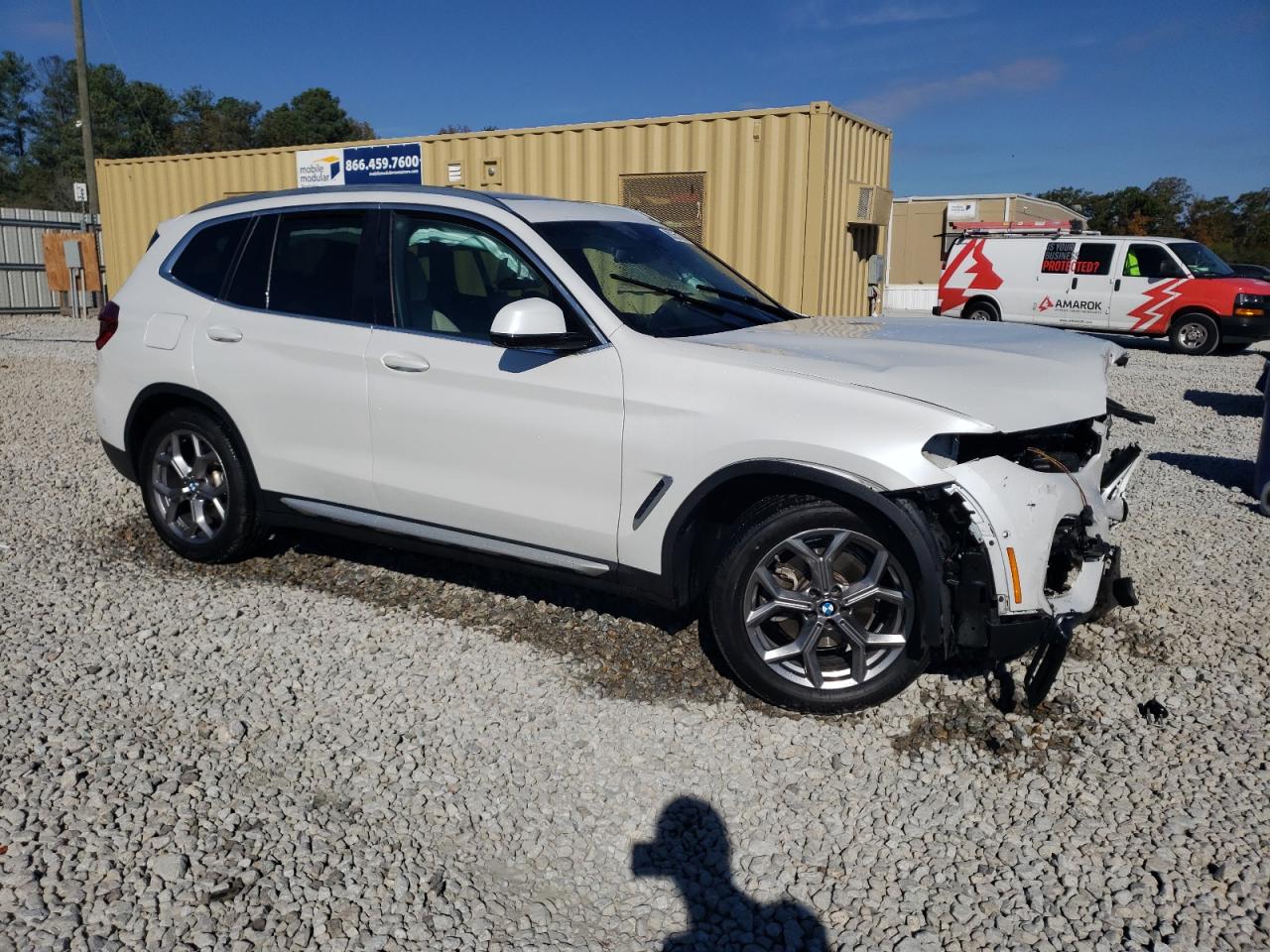 2021 BMW X3 VIN 5UXTY5C0XM9G03863 Copart auction photo, front end / minor dent/scratches damage thumbnail 4