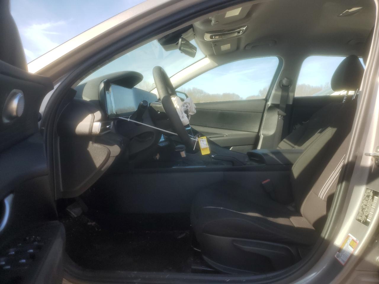 2024 Hyundai Elantra VIN KMHLM4DG4RU806344 Copart auction photo, front end / minor dent/scratches damage thumbnail 7