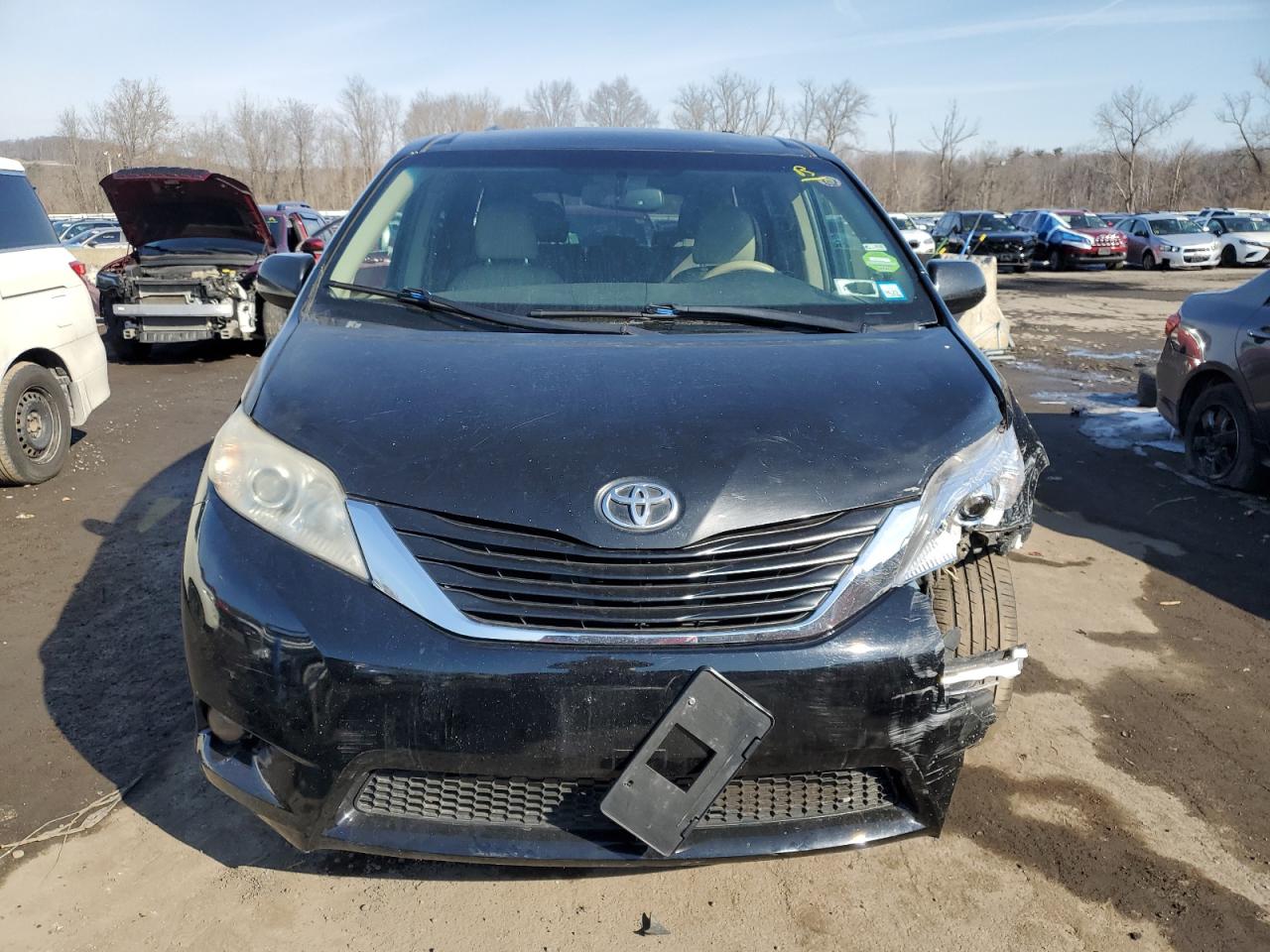 2014 Toyota Sienna VIN 5TDYK3DC0ES418596 Copart auction photo, front end / side damage thumbnail 5