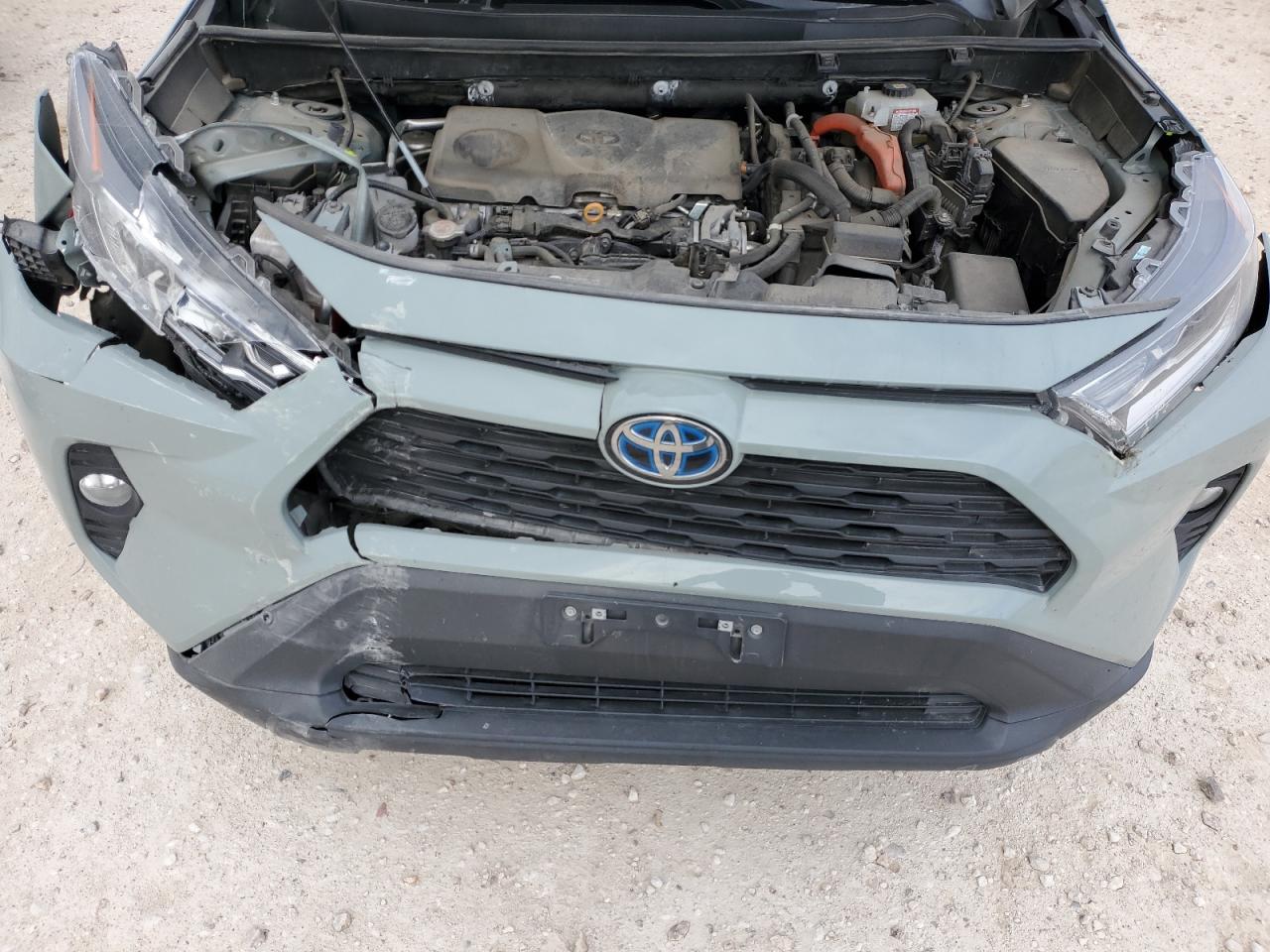2021 Toyota RAV 4 VIN 4T3R6RFV0MU030422 Copart auction photo, front end damage thumbnail 12