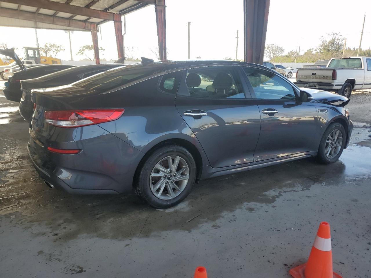 2019 KIA Optima VIN 5XXGT4L3XKG296164 Copart auction photo, front end damage thumbnail 3