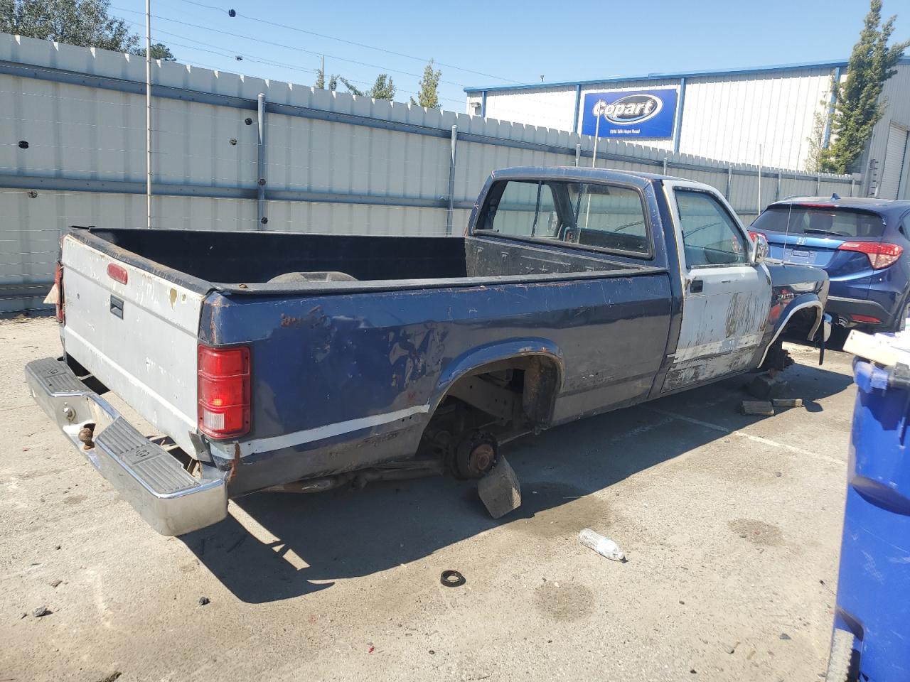 1989 Dodge Dakota VIN 1B7FL26X5KS067170 Copart auction photo, all over damage thumbnail 3